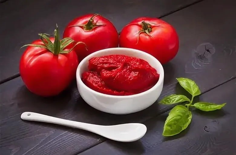 تصویر 3 از رب گوجه فرنگی شیشه ای سحر مناسب پخت انواع غذا با رنگ دهی و کیفیت مطلوب